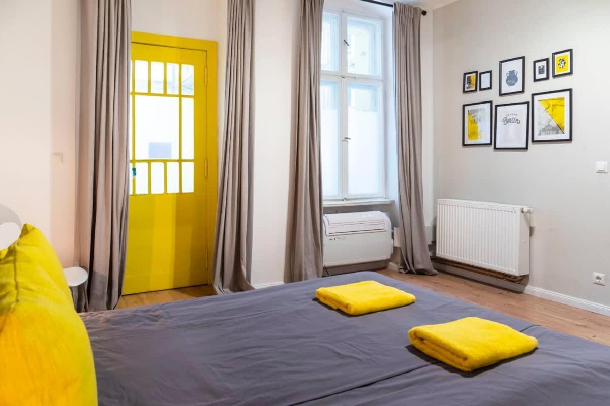 Spacious Two Br Plus Ac Plus Selfcheckin Berlino Esterno foto